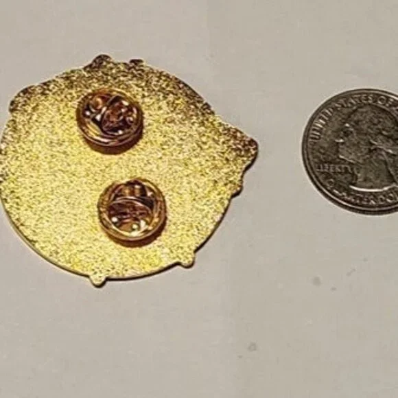 Legendary Mew Gold Enamel Pin - Rare Pokémon Collectible - Picture 6 of 6